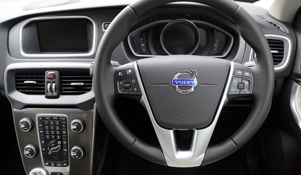 Volvo V40 Hatchback D3 [4 Cyl 150] Momentum Nav Plus 5dr Geartronic
